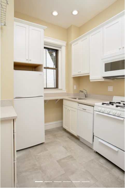 Building Photo - 60 Charlesgate E