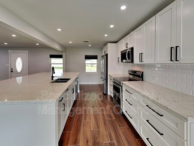 Building Photo - 2852 Scarlet Rd
