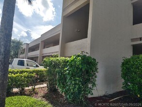 Building Photo - 3212 Strawflower Way