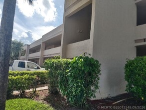 Building Photo - 3212 Strawflower Way