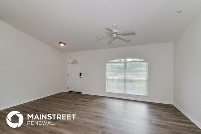 Building Photo - 3259 Toluca Terrace