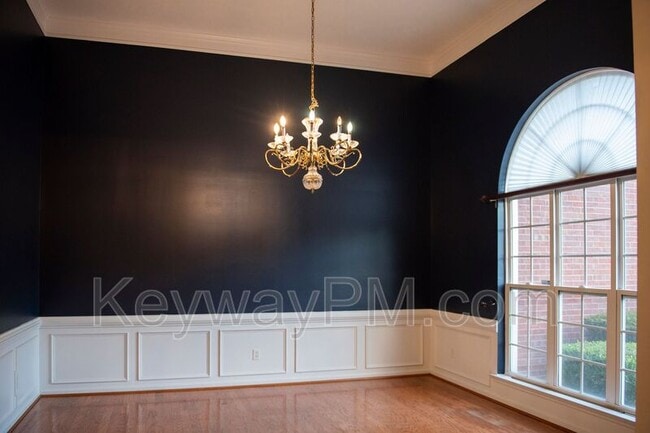 Building Photo - 5121 Parnell Way
