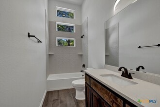 Building Photo - 2549 Grandview Forest