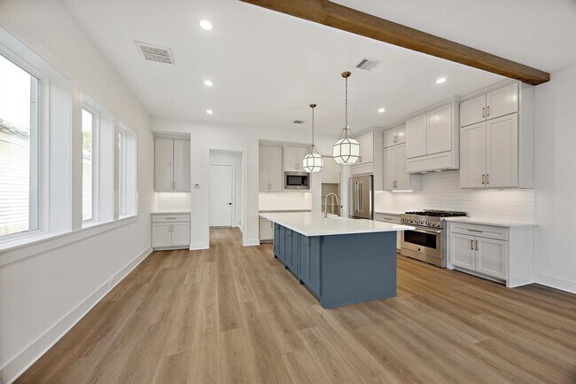 Foto del edificio - 1203 E 27th St