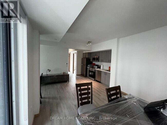 Photo du bâtiment - 3421 Sheppard Ave E