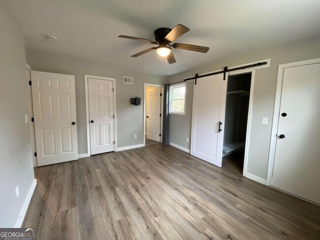 Foto del edificio - 855 Beecher St SW