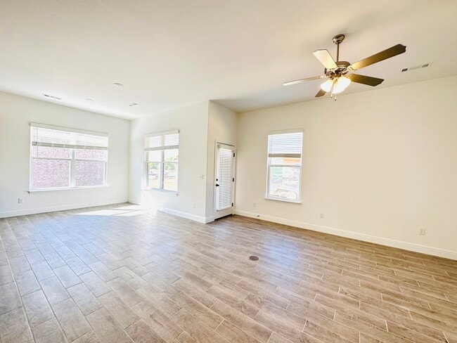 Building Photo - 2150 Tallgrass Ter