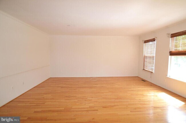 Foto del edificio - 4209 Trumbo Ct