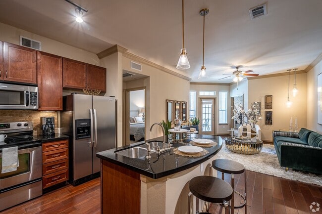 Spacious Living + Special Offers Available! - Spacious Living + Special Offers Available! Apartment