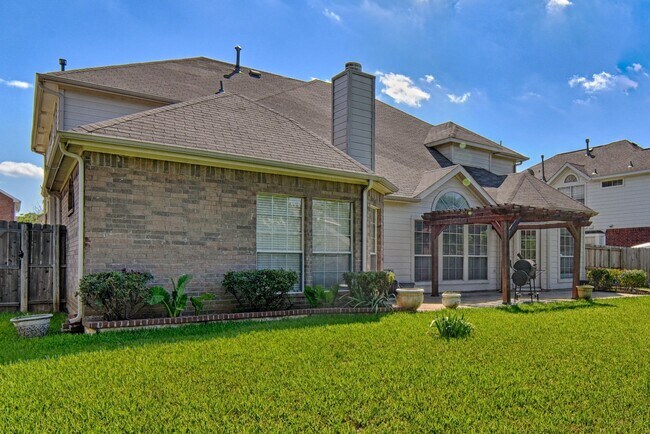 Foto del edificio - Large Mansfield High Home Centrally Located