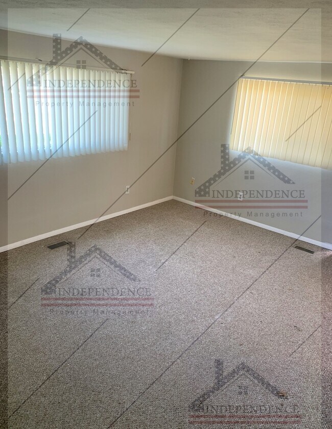 Foto del edificio - 219 Beardsley Rd