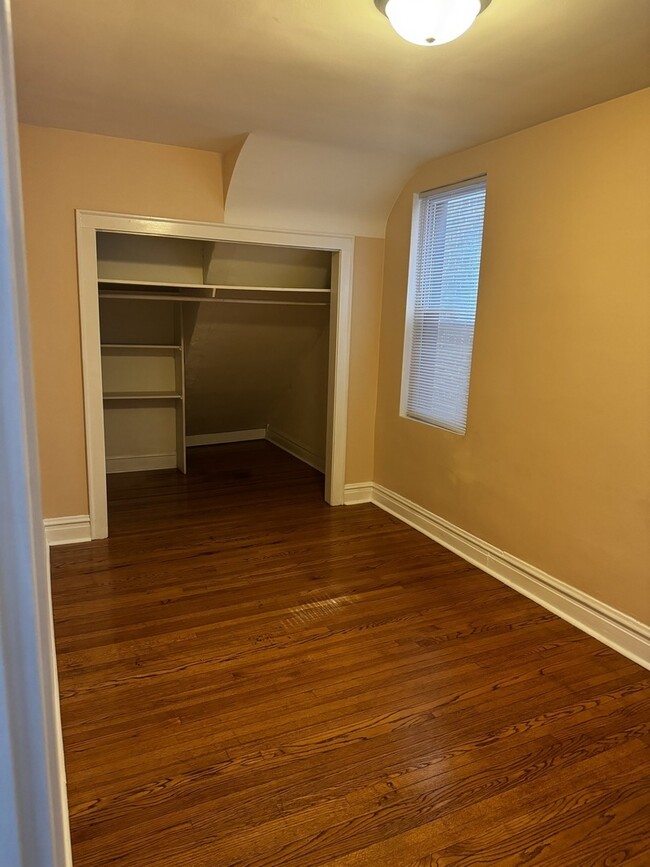 Foto del edificio - 3542 E 95th St