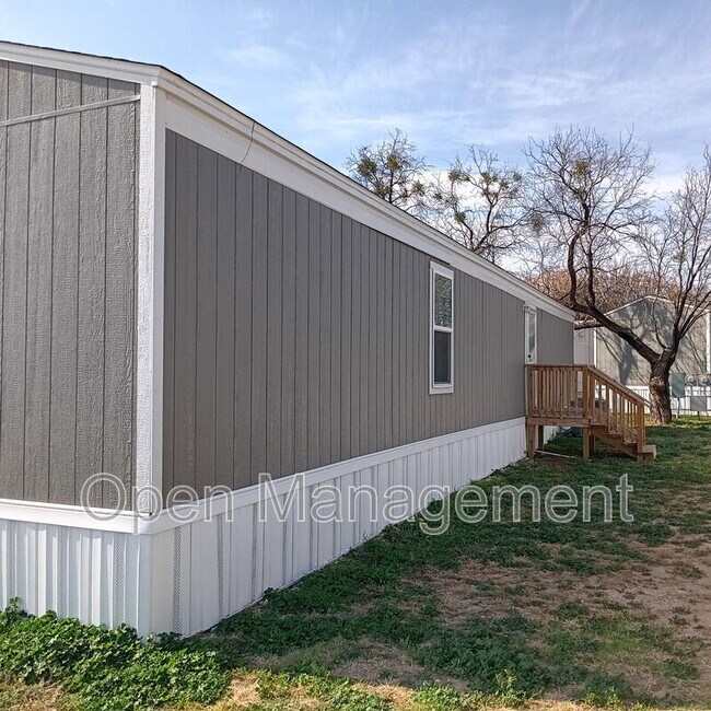 Building Photo - 2501 Martin Luther King Dr