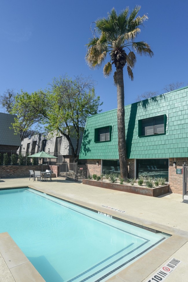 Jewel Apartments Austin, TX