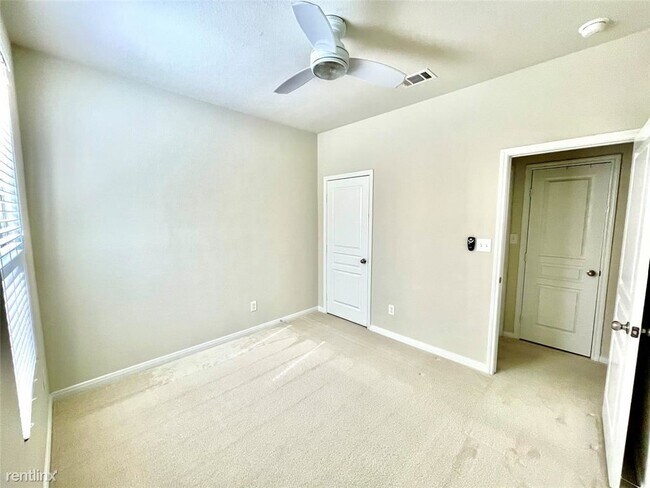 Building Photo - 3 br, 2 bath House - 2518 Bedrock Ln