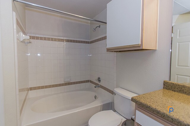 Building Photo - Village of Hampton Cove