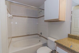 Building Photo - Village of Hampton Cove