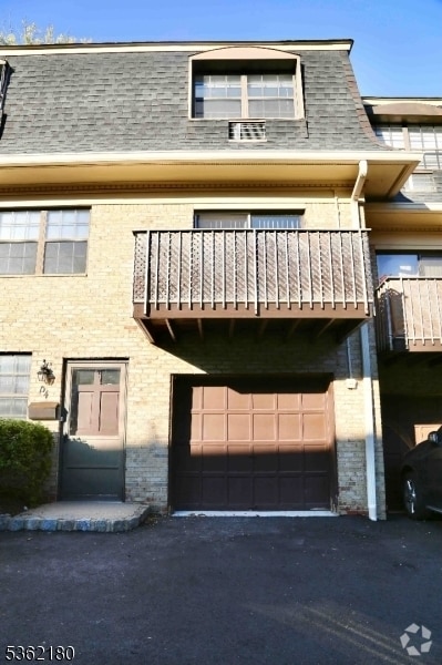 Building Photo - 768 Springfield Ave