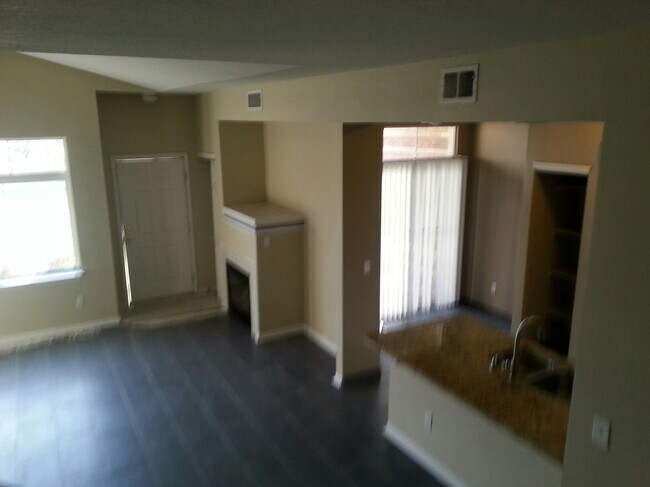 Vista desde las escaleras - 6470 Silver Mesa Dr