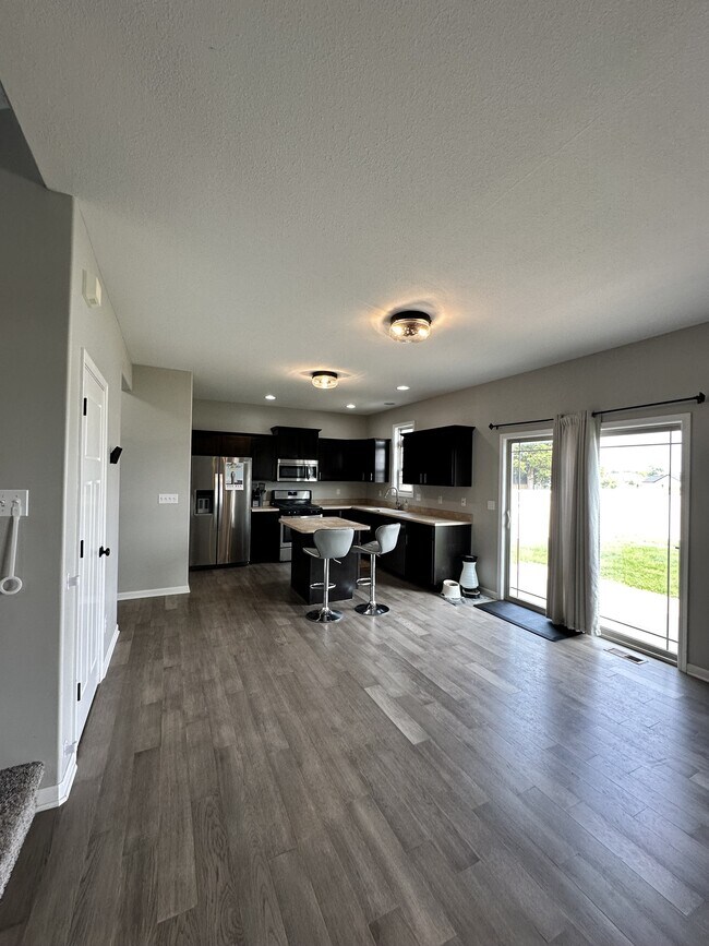 Foto del edificio - 1604 Savile Ln