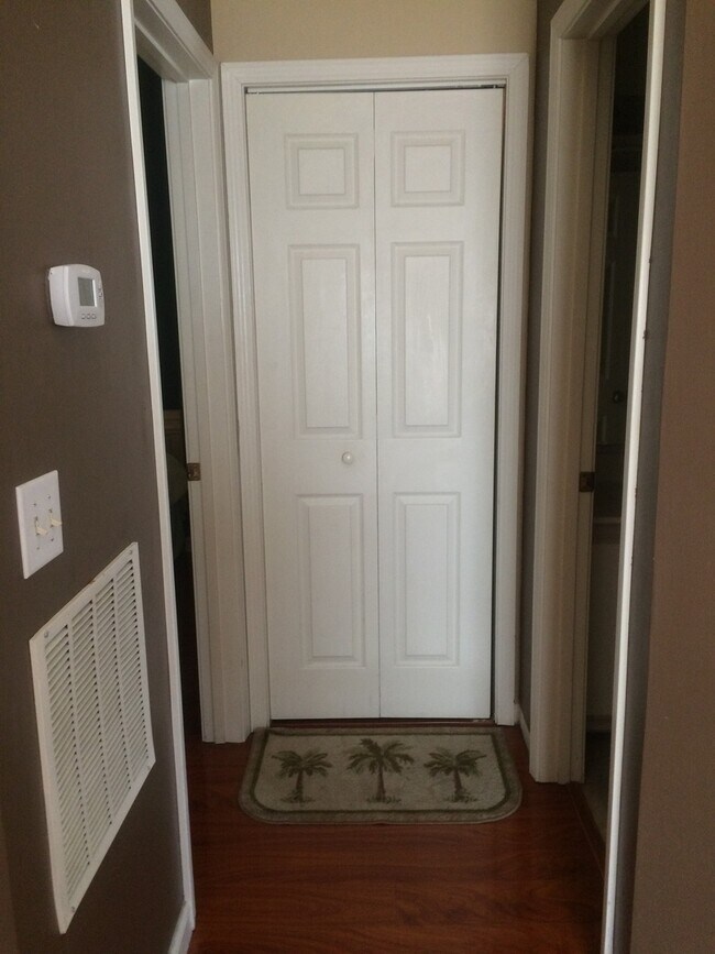 Foto del edificio - 2 Bed, 2 Bath Condo for Rent at River Oaks