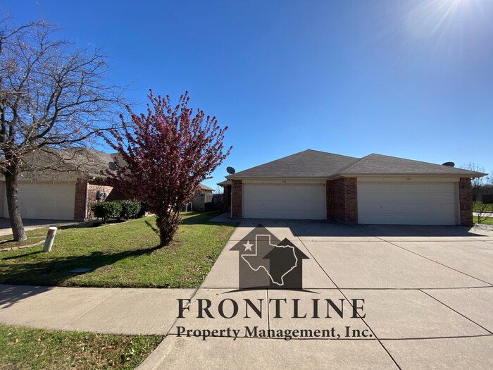 496 Brookbank Dr, Crowley, TX 76036 House Rental in Crowley, TX