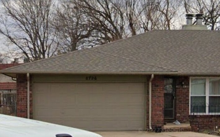 Building Photo - 8726 E Lockmoor Cir