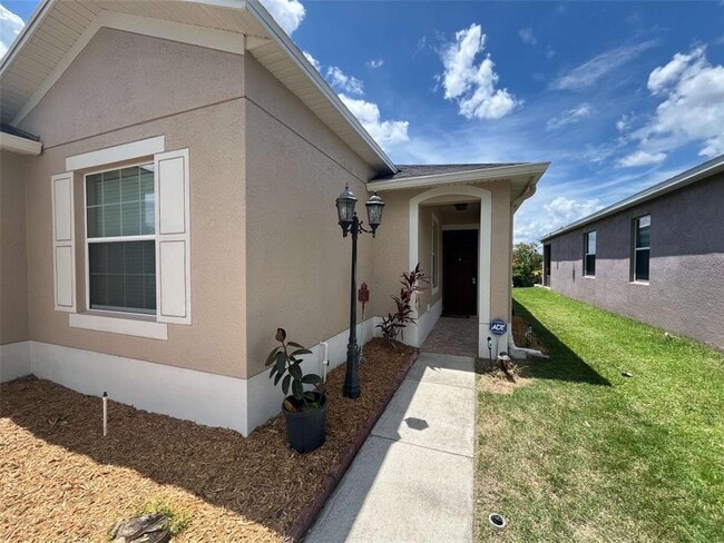 Building Photo - 3774 Hampton Hills Dr