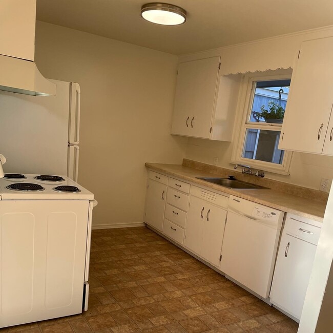 Building Photo - 21815 80th Ave w