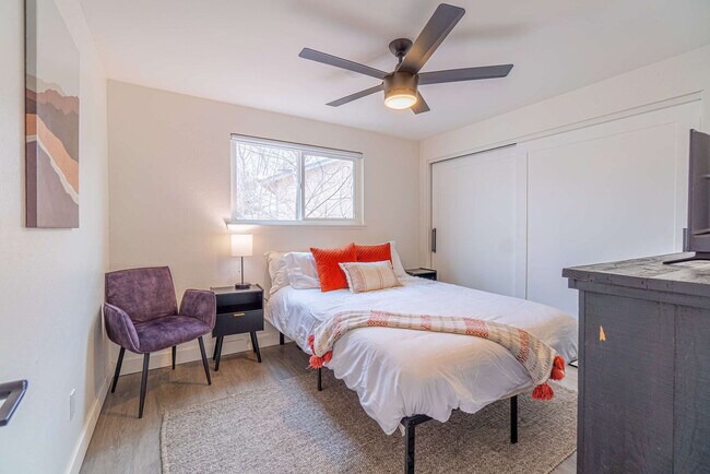 Foto del edificio - 2903 Pinewood Dr