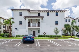 Building Photo - 10630 NW 88th St