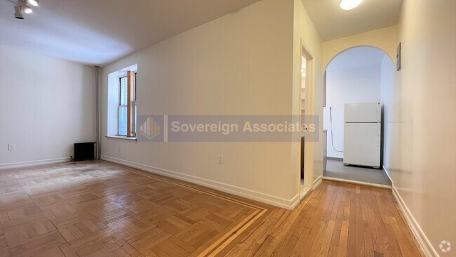 Building Photo - 175 Pinehurst Ave
