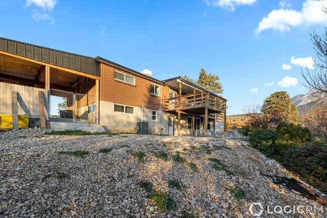 Foto del edificio - Stunning Single Family Home In Amazing Mou...
