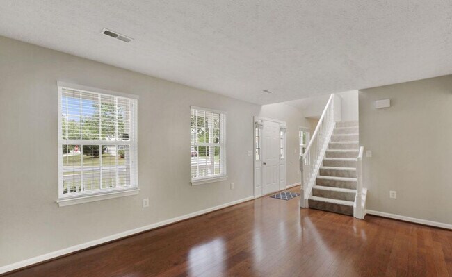 Building Photo - 5601 Skate Ct