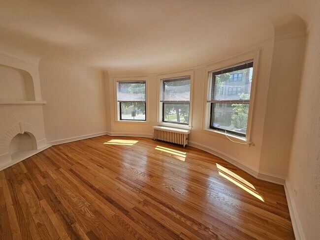 Foto del edificio - 5507 N Campbell Ave
