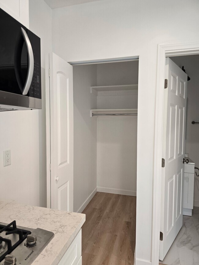 Building Photo - 3721 Mentone Ave