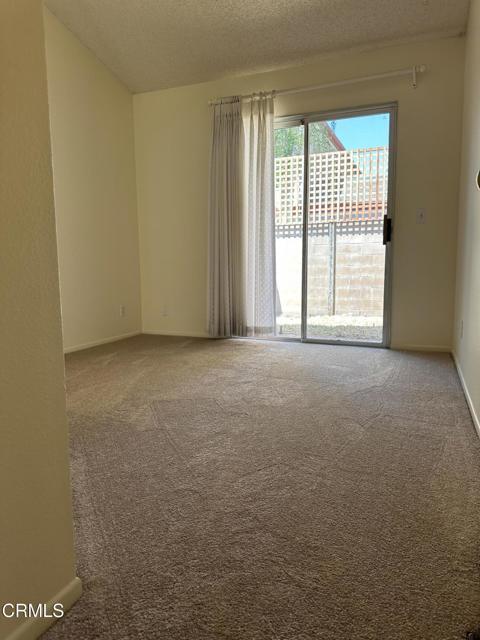 Foto del edificio - 1032 Royal Oaks Dr