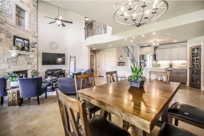 Building Photo - 108 Quail Run