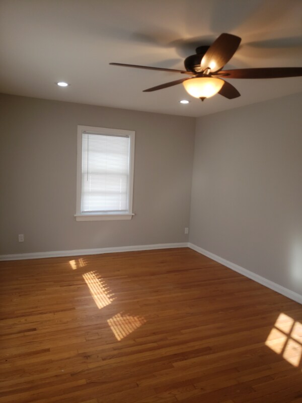 Foto del edificio - 2457 Shannon Ave