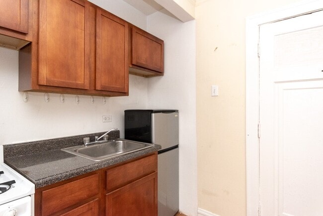 Foto del edificio - 4552 N Damen Ave