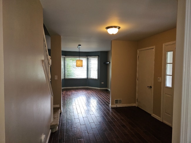 Building Photo - 227 Beaver Creek Dr