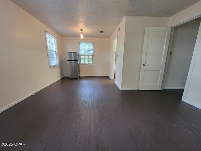 Foto del edificio - 3204 W 16th St