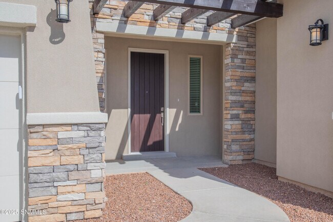 Foto del edificio - 3883 Heartland Lp