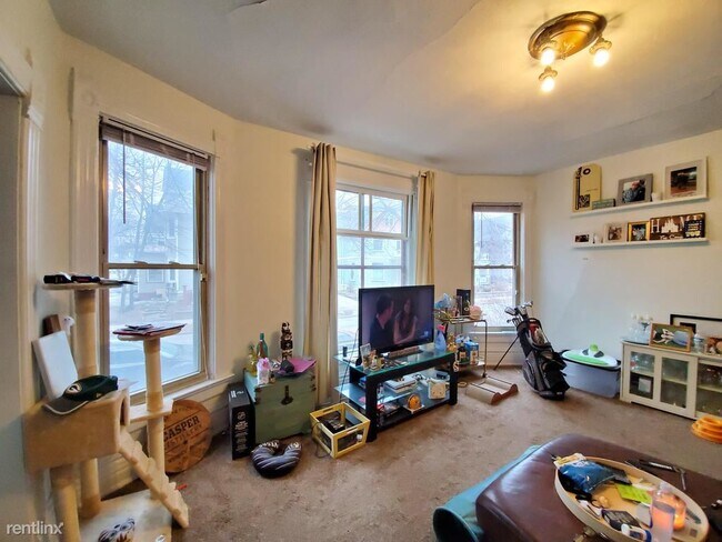 Foto del edificio - 2 br, 1 bath Apartment - 1600 E Kane Place
