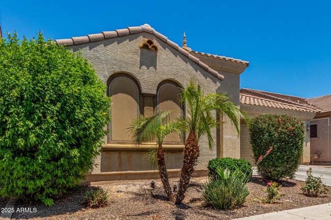 Building Photo - 82 W Aster Dr