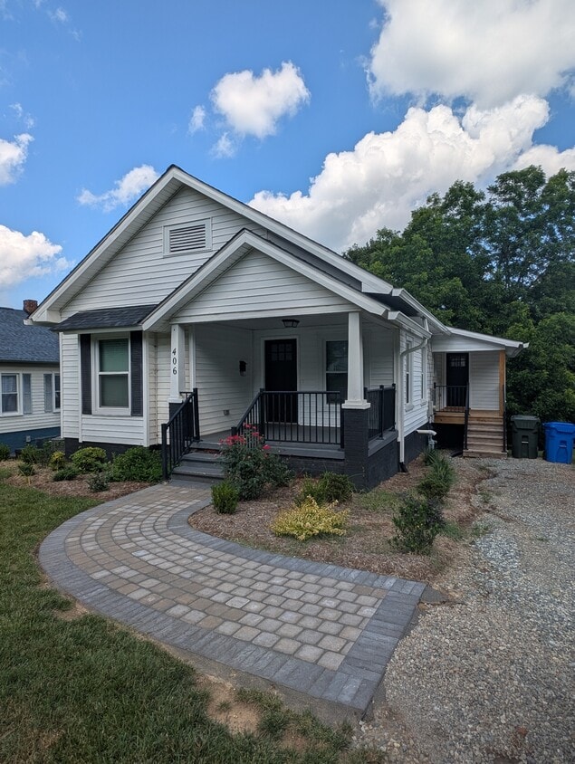Photo - 406 N 4th St (Mebane, NC)