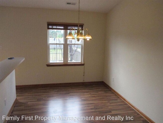 Building Photo - 3 br, 2 bath House - 313 Scranton Court