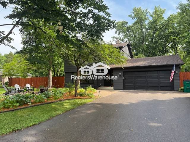 Building Photo - 16436 Elm Dr