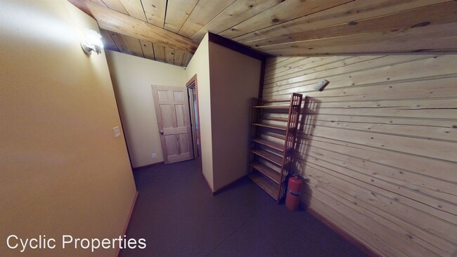 Building Photo - 2 br, 1 bath House - 478 Steamboat Landing Rd