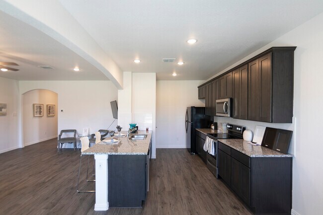 Building Photo - 3071 N Tenneha Ave